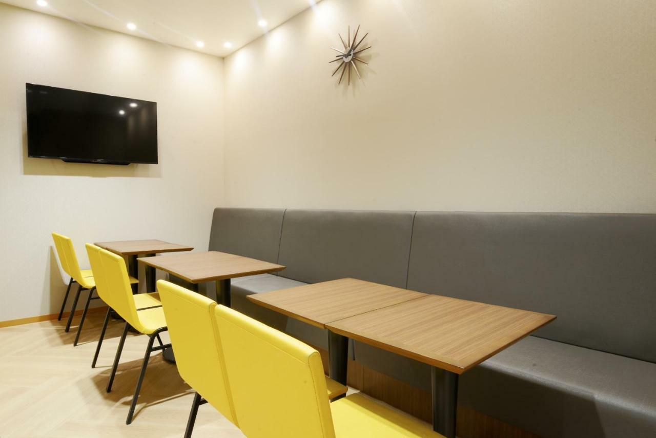 Red Roof Inn & Suites Osaka Namba Nipponbashi Eksteriør billede